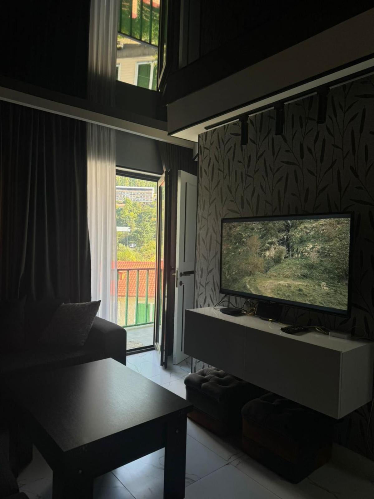 New Apartments In Боржоми Стая снимка
